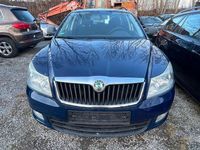 Gebraucht Skoda Octavia Classic 102 PS (75 kW) 2011 Blau Kombi