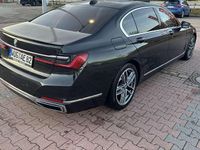 Gebraucht BMW 730L 265 PS (194 kW) 2019 Schwarz Limousine