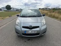 Gebraucht Toyota Yaris 69 PS (50 kW) 2010 Grau Kleinwagen