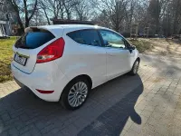 Używany Ford Fiesta 89 KM (65 kW) 2009 Biały Kombi