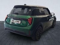 Neu Mini Cooper S 204 PS (150 kW) 2025 British racing green iv (andere) Kleinwagen