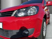 Gebraucht VW Caddy Team 105 PS (77 kW) 2015 Rot Van / Kleinbus