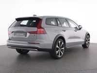 Gebraucht Volvo V60 CC 145 PS (106 kW) 2024 Kombi