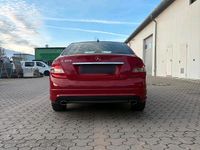Gebraucht Mercedes C300 245 PS (180 kW) 2009 Rot Limousine