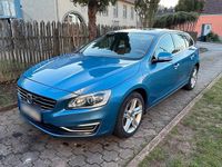 Gebraucht Volvo V60 288 PS (211 kW) 2013 Blau Kombi