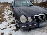Gebraucht Mercedes E220 Avantgarde 143 PS (105 kW) 2002 Kombi