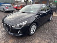 Gebraucht Hyundai i30 99 PS (72 kW) 2018 Schwarz Limousine