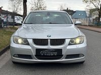 Gebraucht BMW 325 197 PS (144 kW) 2007 Silber Limousine