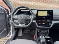 Gebraucht Hyundai Ioniq Comfort 100 kW (136 PS) 2020 Weiß Kleinwagen