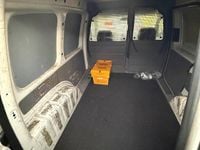 Second-hand VW Caddy 109 CP (80 kW) 2009 Alb Monovolum