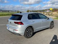 Gebraucht VW Golf VIII Active 131 PS (96 kW) 2021 Silber Limousine