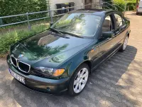 Gebraucht BMW 318 Basis 143 PS (105 kW) 2003 Grün Limousine