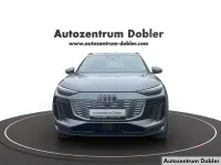 Neu Audi Q6 e-tron Business 225 kW (306 PS) 2026 Grau SUV