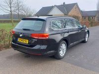 Gebraucht VW Passat Comfortline 120 PS (88 kW) 2016 Schwarz Kombi
