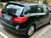 Gebraucht Mercedes B200 156 PS (114 kW) 2014 Schwarz Kleinwagen
