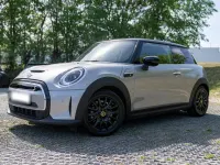 Usata Mini Cooper SE 136 kW (185 CV) 2023 Argento Utilitaria