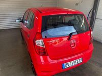 Gebraucht Hyundai i10 Classic 69 PS (50 kW) 2012 Rot Kleinwagen