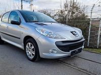 Gebraucht Peugeot 206 60 PS (44 kW) 2012 Silber Limousine