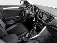 Używany VW T-Roc Active 150 KM (110 kW) 2021 Biały SUV