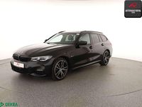 Gebraucht BMW 330e M Sport 252 PS (185 kW) 2021 Saphirschwarz Kombi