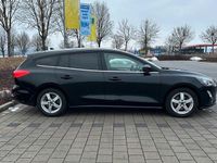 Gebraucht Ford Focus 120 PS (88 kW) 2021 Schwarz Kombi