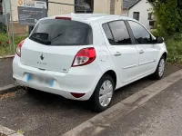 Gebraucht Renault Clio III 90 PS (66 kW) 2011 Weiß Kleinwagen