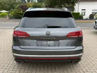 Gebraucht VW Touareg 231 PS (169 kW) 2021 Grau SUV