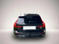 Gebraucht Volvo V60 Plus 455 PS (334 kW) 2022 Manufacturer Kombi