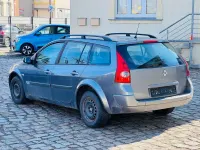 Gebraucht Renault Mégane GrandTour Dynamique 131 PS (96 kW) 2005 Hologram grey Kombi