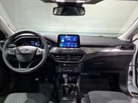 Gebraucht Ford Focus Titanium 120 PS (88 kW) 2020 Weiß, frozen white Kombi