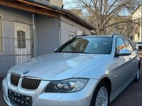 Gebraucht BMW 320 Advantage 177 PS (130 kW) 2007 Silber Kombi