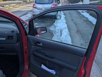 Gebraucht Ford Focus Trend 116 PS (85 kW) 2004 Rot Kombi