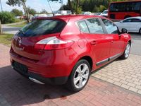 Gebraucht Renault Mégane III Expression 110 PS (80 kW) 2009 Rot Limousine