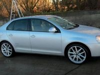 Gebraucht VW Jetta 122 PS (89 kW) 2009 Silber Limousine