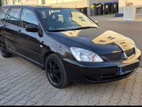 Gebraucht Mitsubishi Lancer Invite 98 PS (72 kW) 2006 Schwarz Kombi
