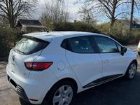 Gebraucht Renault Clio IV 75 PS (55 kW) 2013 Weiß Limousine