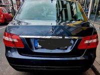 Gebraucht Mercedes E200 136 PS (100 kW) 2011 Grau Limousine