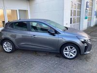 Gebraucht Renault Clio V Evolution 91 PS (66 kW) 2024 Grau Limousine