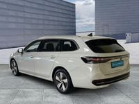 Gebraucht VW Passat Elegance 150 PS (110 kW) 2024 Weiß Kombi