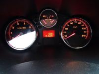 Gebraucht Peugeot 206 73 PS (53 kW) 2012 Grau Limousine