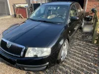 Używany Skoda Superb Elegance 150 KM (110 kW) 2004 Czarny Sedan/Limuzyna