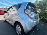 Gebraucht Chevrolet Spark 68 PS (50 kW) 2012 Silber Kleinwagen