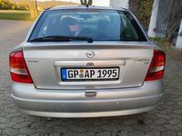 Używany Opel Astra 90 KM (66 kW) 1993 Sedan/Limuzyna