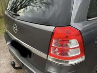 Gebraucht Opel Zafira Family 140 PS (102 kW) 2012 Grau Van / Kleinbus