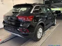 Gebraucht VW T-Roc Life 150 PS (110 kW) 2023 Rot SUV