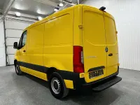 Gebraucht Mercedes Sprinter 163 PS (119 kW) 2020 Calcitgelb (1243) Van