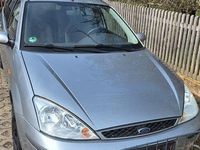 Gebraucht Ford Focus Ghia 101 PS (74 kW) 2004 Silber Kombi
