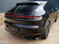 Gebraucht Porsche Cayenne 519 PS (381 kW) 2025 Schwarz SUV