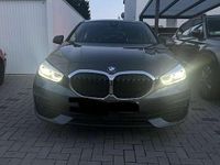 Gebraucht BMW 118 Advantage 140 PS (102 kW) 2020 Grau Kleinwagen