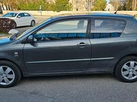 Używany Toyota Corolla Sol 116 KM (85 kW) 2003 Szary Sedan/Limuzyna